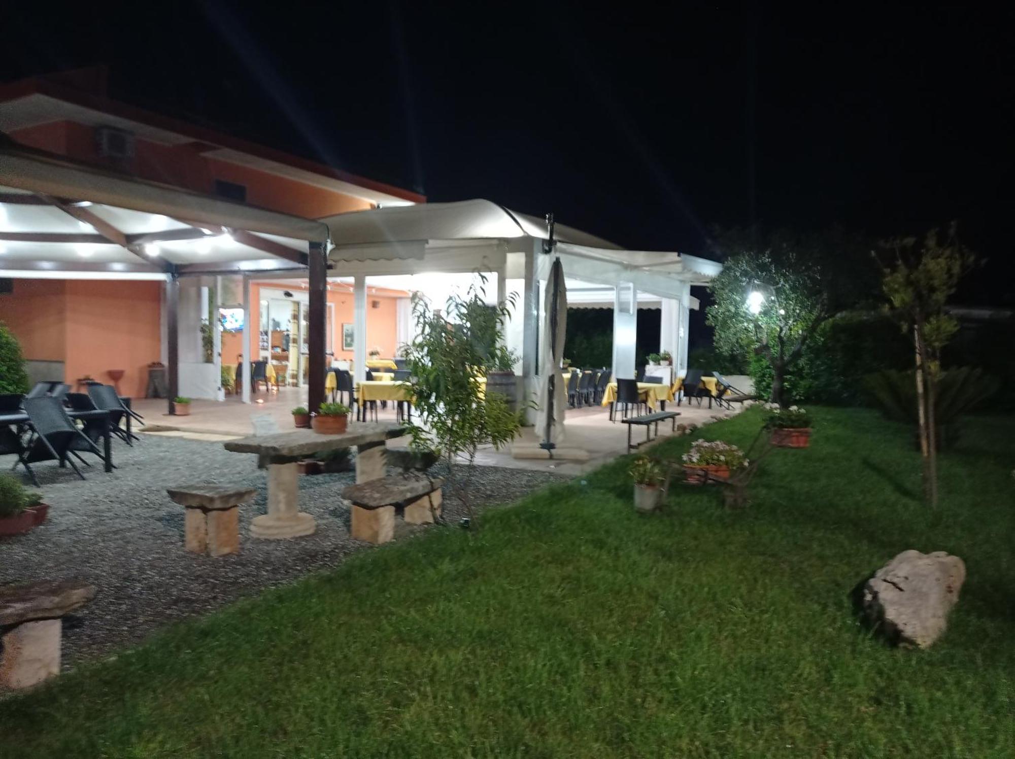 B & B Villa Lucia Ночи Екстериор снимка